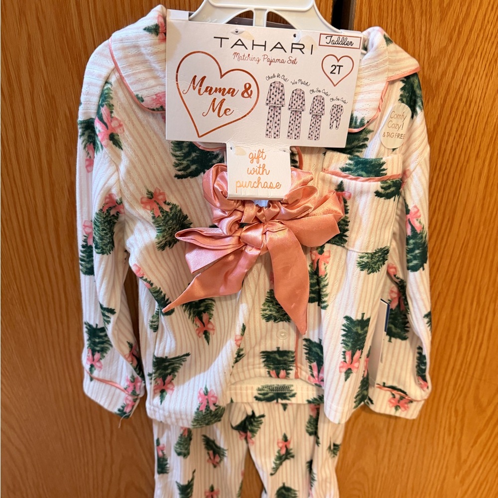 Tahari Kids Pajama Set - Pink and Green Floral